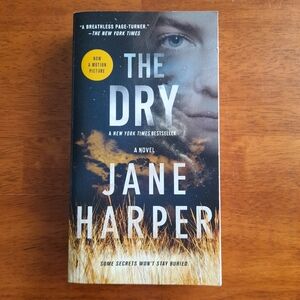 🌷3/$15🌷The Dry by Jane Harper Paperback